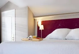 Hotel Apartamentos Plaza Cavana 5 Nerja Spanien
